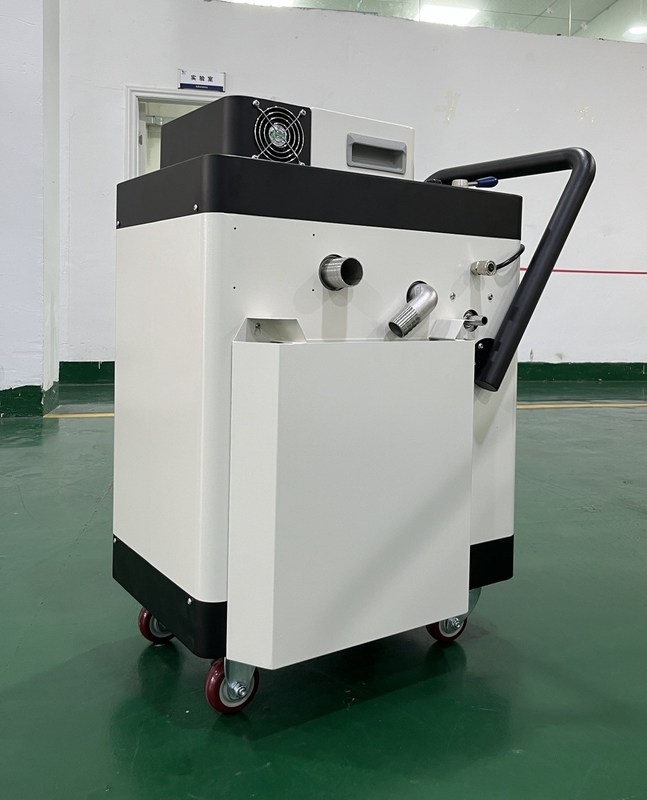 50Hz 60Hz Güç kaynağı CNC Soğutucu Yağ Skimmer 150W Çalışma Sıcaklığı 0°C'den 50°C'ye Endüstriyel Yağ Ayrımlama Ekipmanı